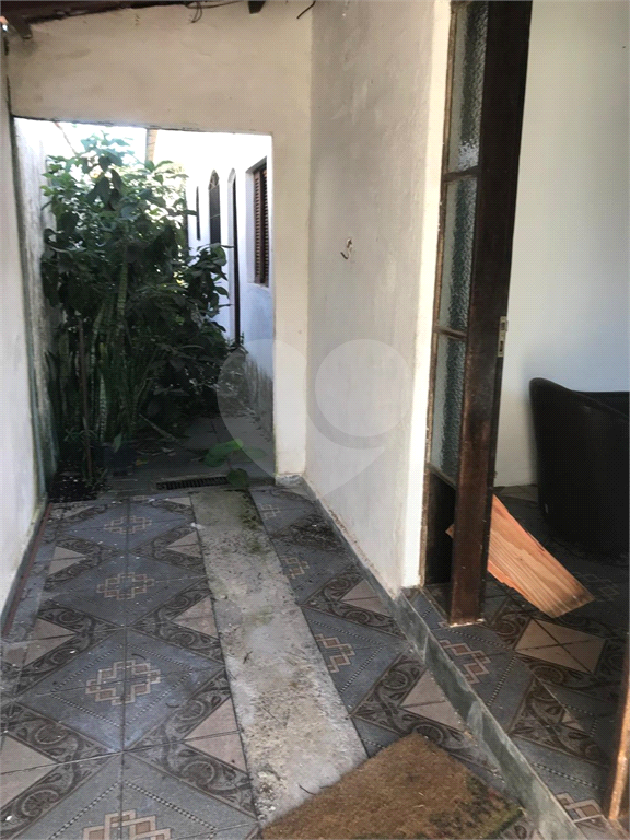 Casa em Mongaguá, com 2 dormitórios amplos 1 vaga , 