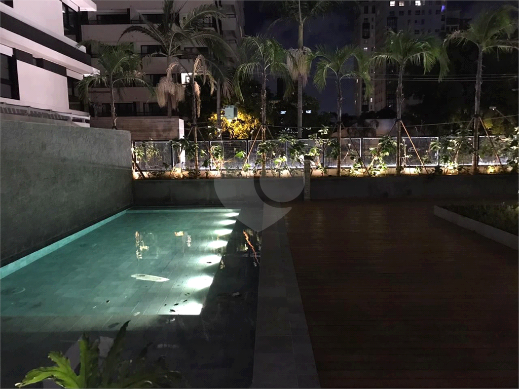 APARTAMENTO em VILA OLÍMPIA