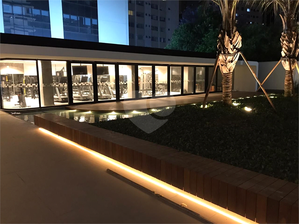 APARTAMENTO em VILA OLÍMPIA