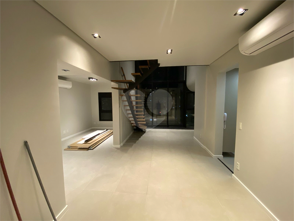 APARTAMENTO em VILA OLÍMPIA