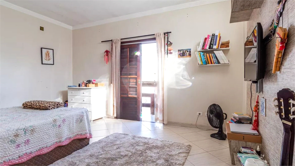 Sobrado Espaçoso à Venda em Guarulhos – 250m², Conforto e Excelente Localização