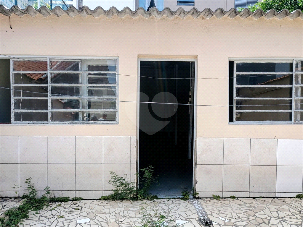 Casa próxima a Avenida Braz Leme