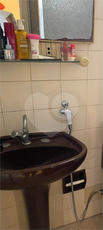 APARTAMENTO em SANTA CECÍLIA