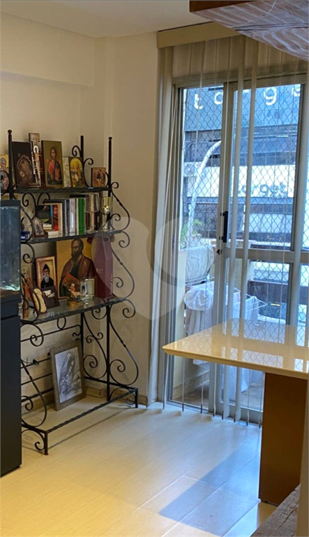 APARTAMENTO em SANTA CECÍLIA