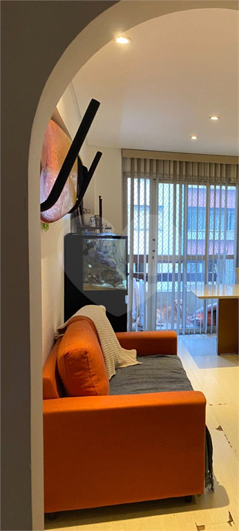 APARTAMENTO em SANTA CECÍLIA