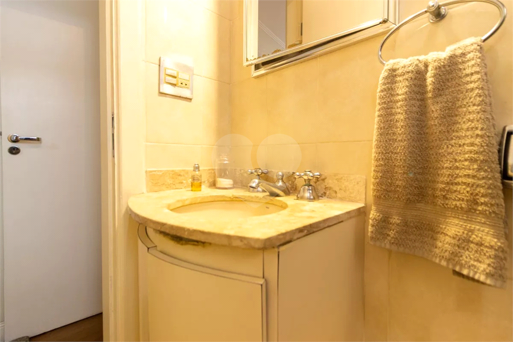 Sobrado Vila Madalena 3 dormitórios, sendo 1 suite e 2 vagas de garagem