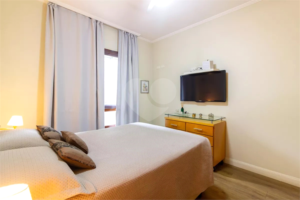 Sobrado Vila Madalena 3 dormitórios, sendo 1 suite e 2 vagas de garagem