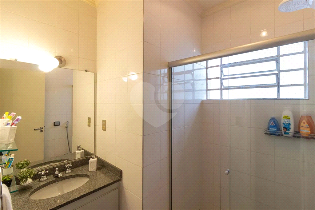 Sobrado Vila Madalena 3 dormitórios, sendo 1 suite e 2 vagas de garagem