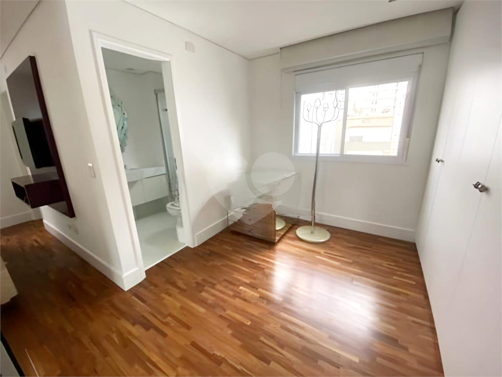 APARTAMENTO COM 2 SUITES NA RUA AFONSO DE FREITAS  MOBILIADO  3 VAGAS  LAZER