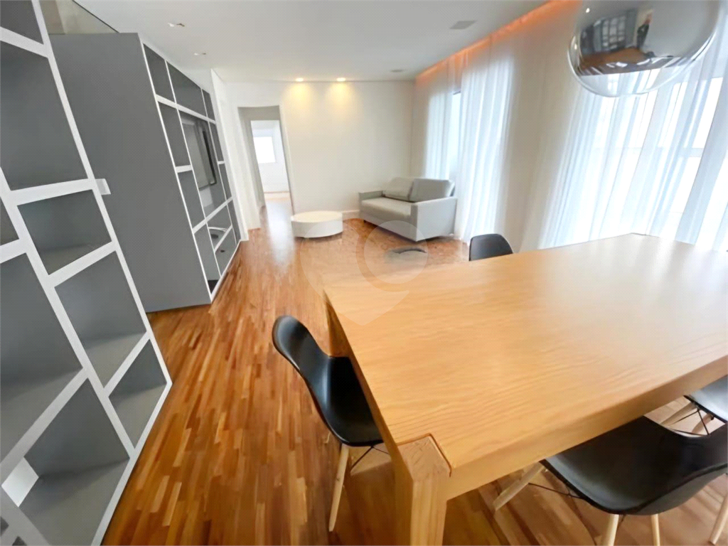 APARTAMENTO COM 2 SUITES NA RUA AFONSO DE FREITAS  MOBILIADO  3 VAGAS  LAZER