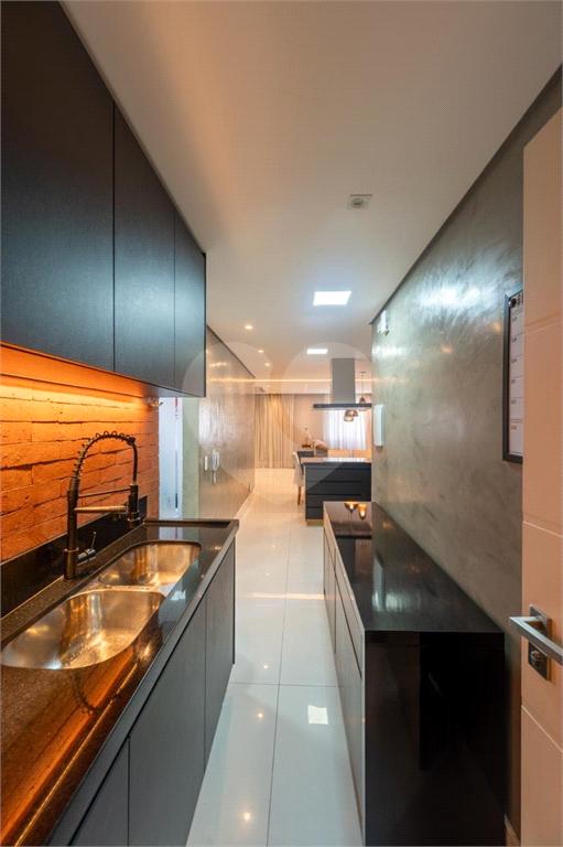 APARTAMENTO em SANTANA