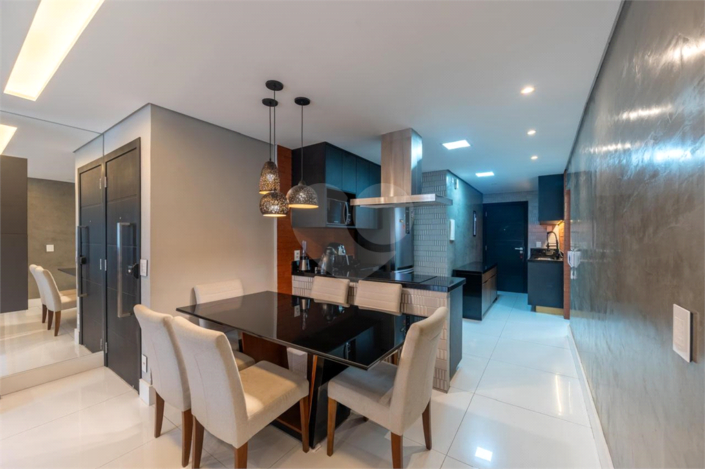 APARTAMENTO em SANTANA