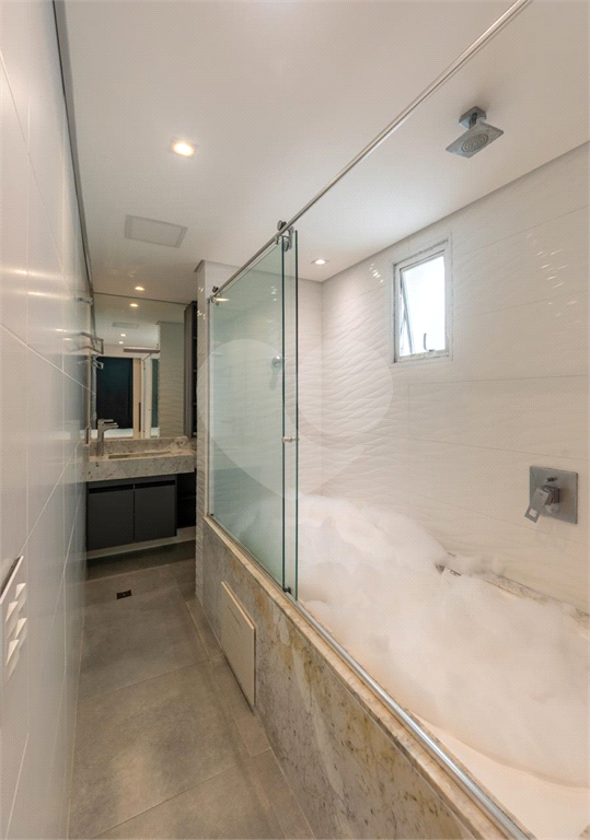 APARTAMENTO em SANTANA