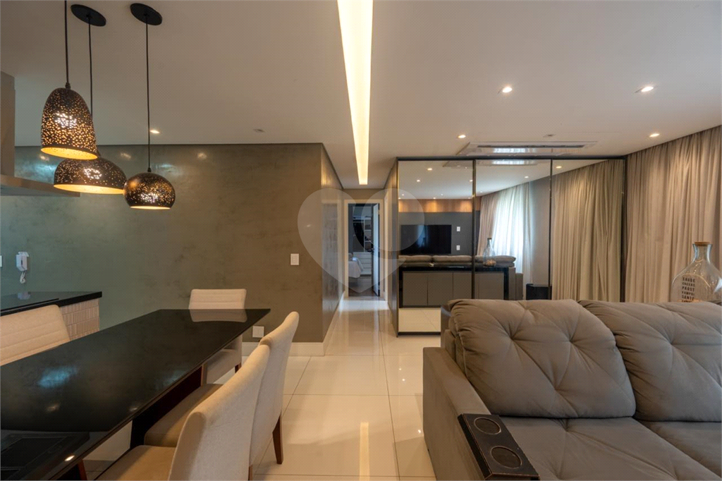 APARTAMENTO em SANTANA