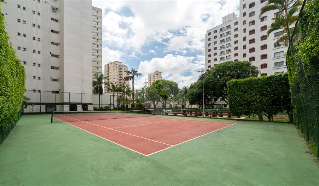 APARTAMENTO em SANTANA