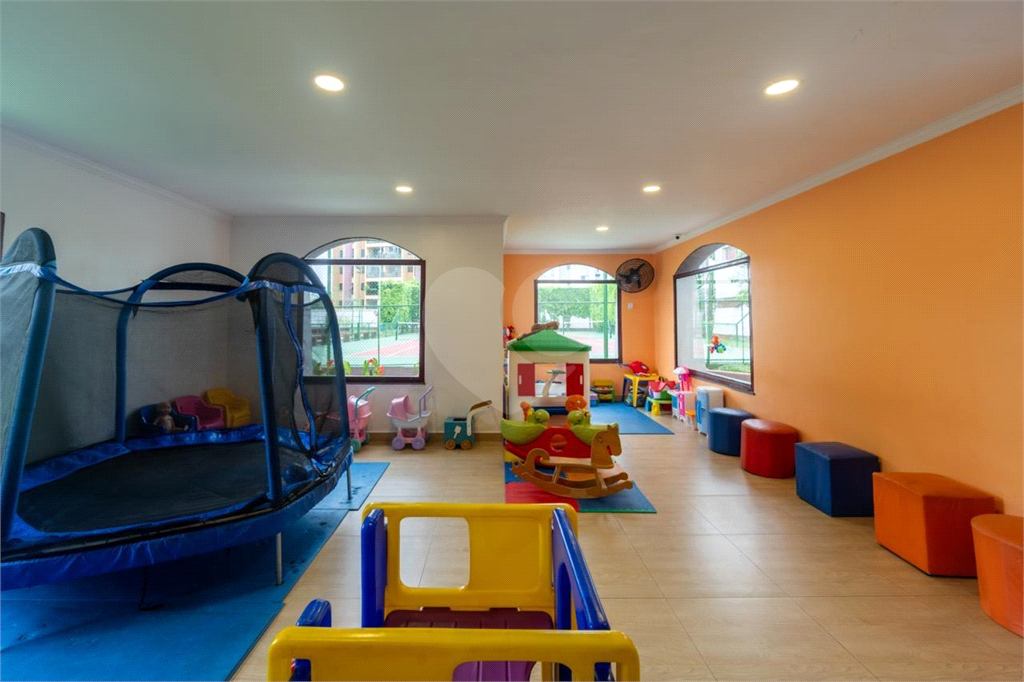 APARTAMENTO em SANTANA