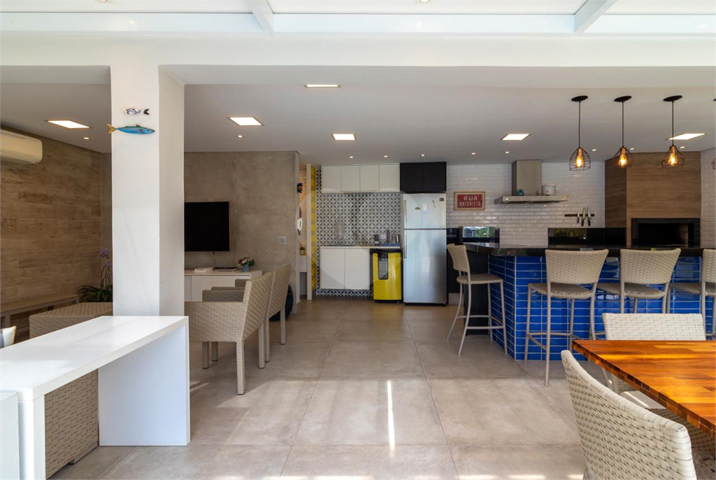 Sobrado na Santa Terezinha 