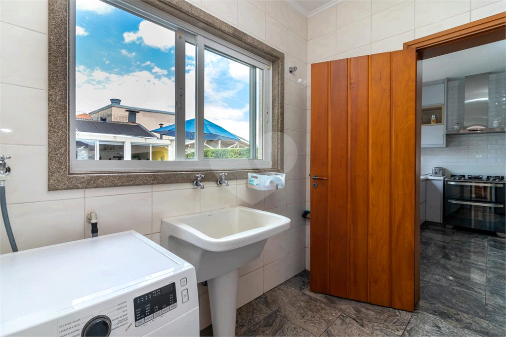 Sobrado na Santa Terezinha 