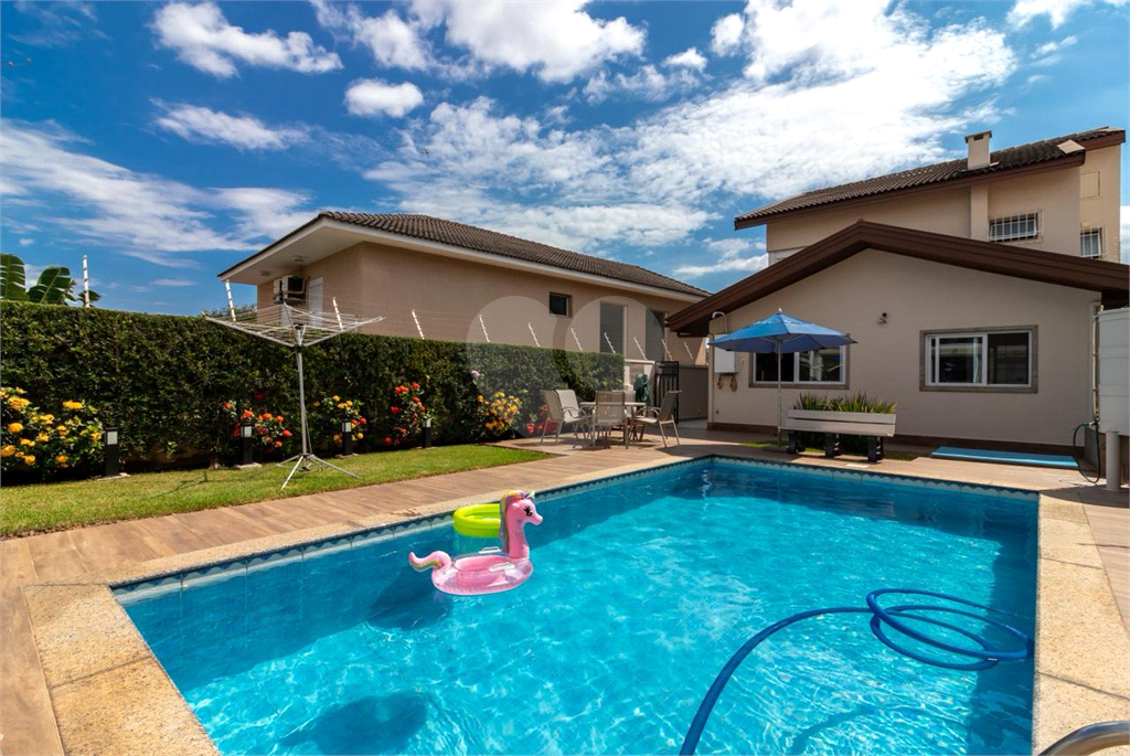 Sobrado na Santa Terezinha 