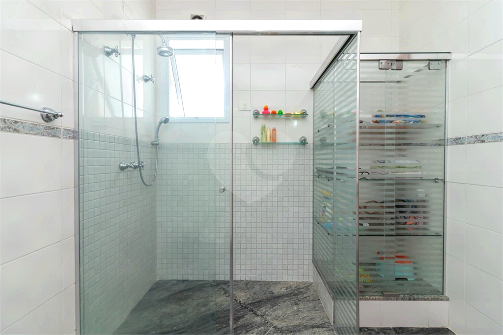 Sobrado na Santa Terezinha 