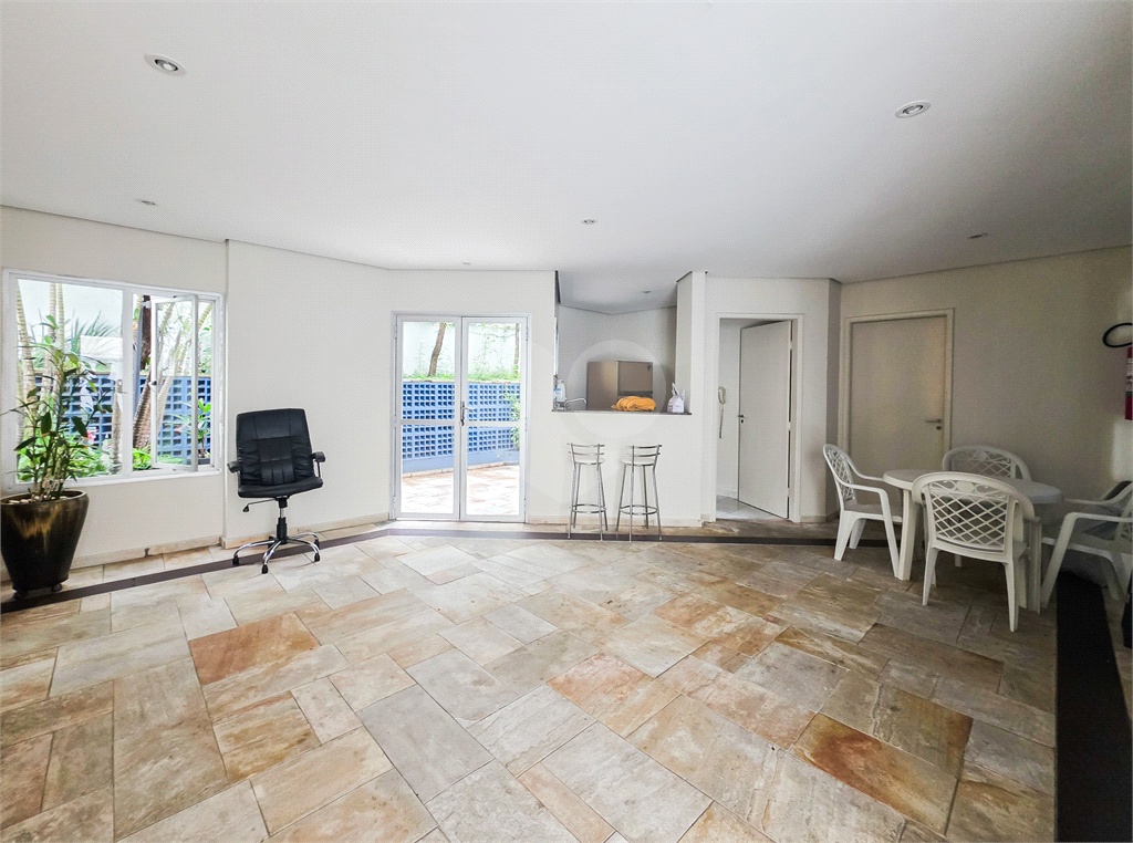 Apartamento - Pinheiros - 1 Quarto - 1 Vaga - Venda / Compra