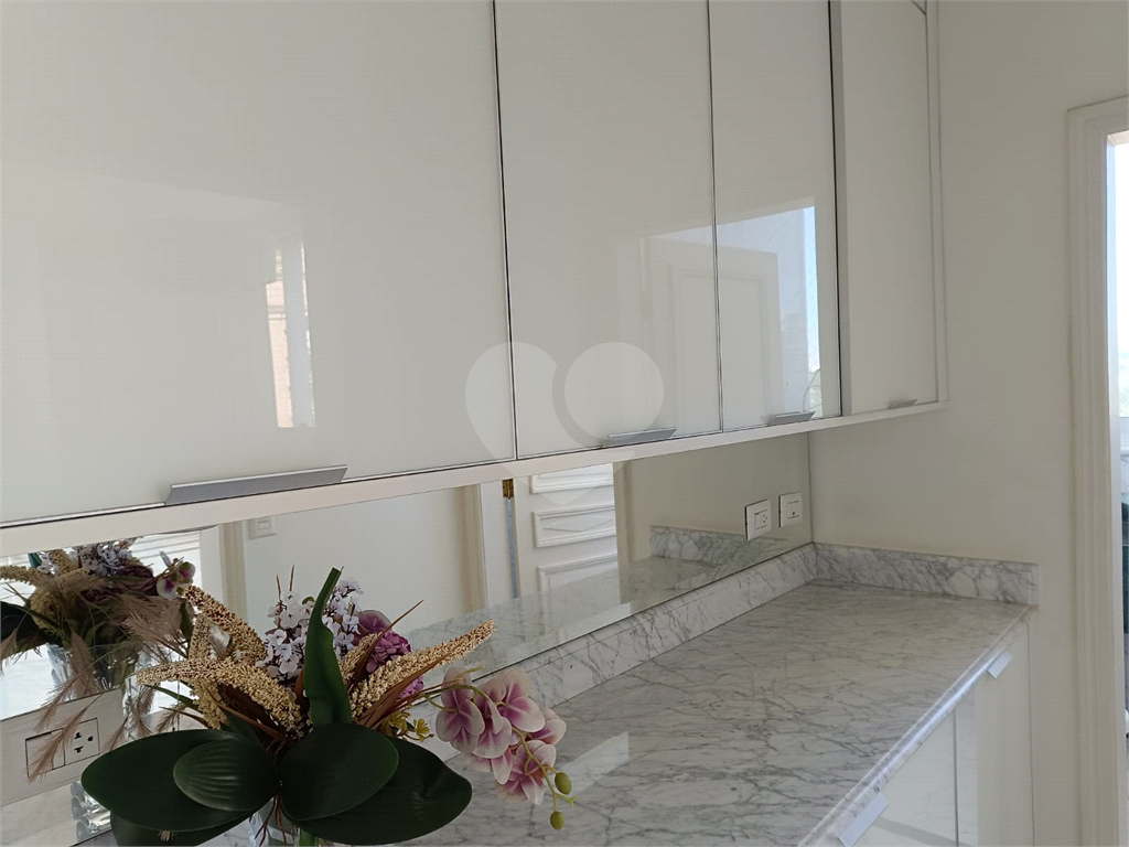 Apartamento em Higienópolis com 4 quartos e 3 vagas