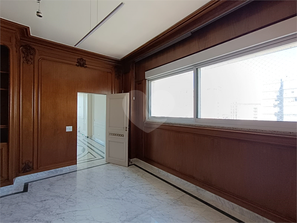 Apartamento em Higienópolis com 4 quartos e 3 vagas