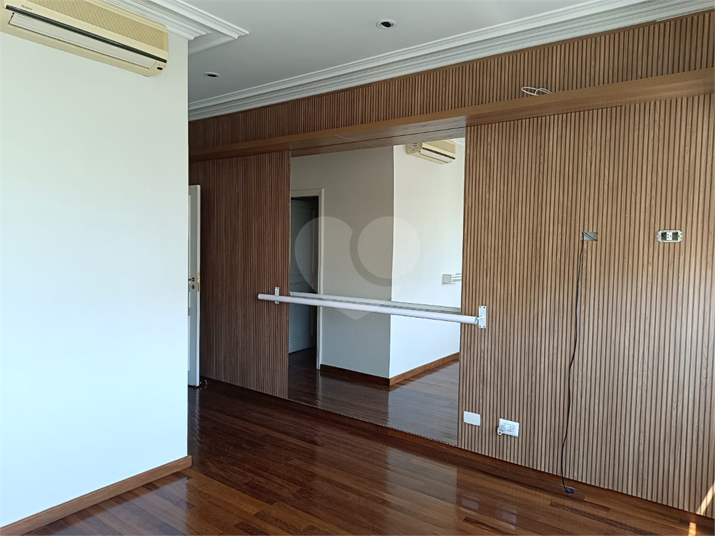 Apartamento em Higienópolis com 4 quartos e 3 vagas