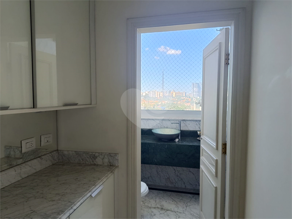 Apartamento em Higienópolis com 4 quartos e 3 vagas