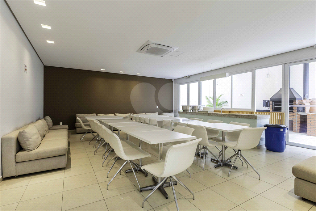 Apartamento em Perdizes com quadra tênis