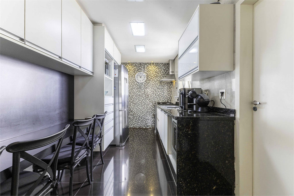 Apartamento em Perdizes com quadra tênis