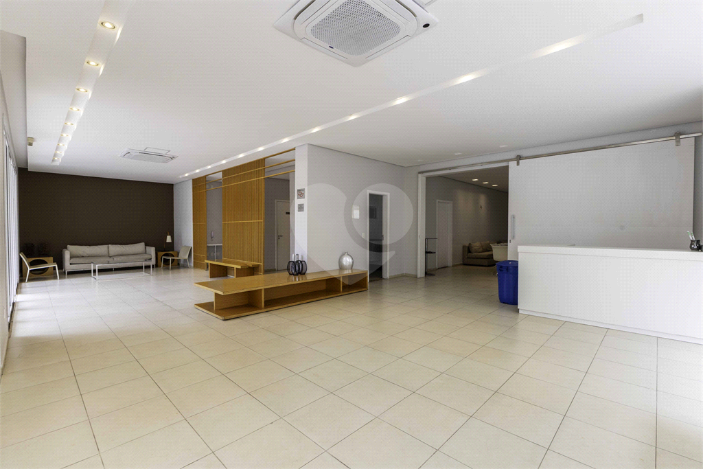 Apartamento em Perdizes com quadra tênis