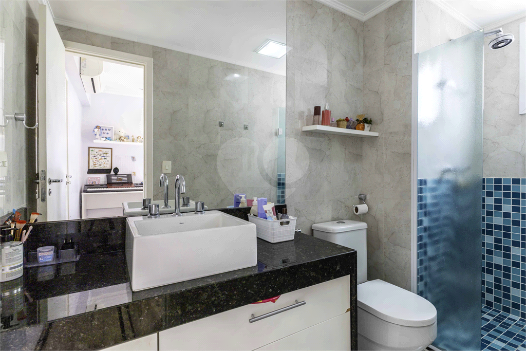 Apartamento em Perdizes com quadra tênis