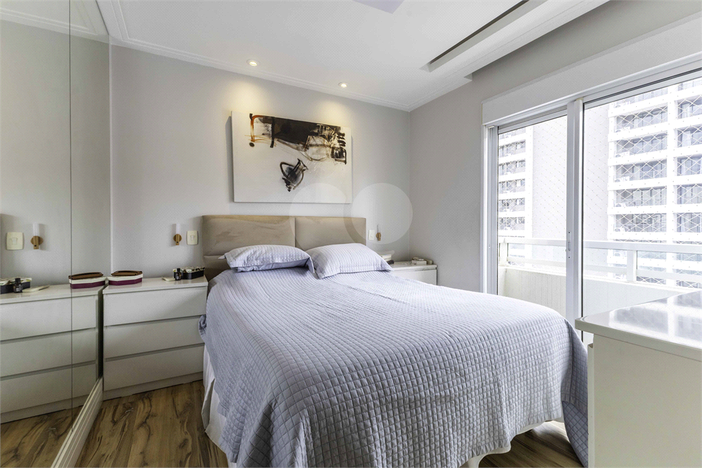 Apartamento em Perdizes com quadra tênis