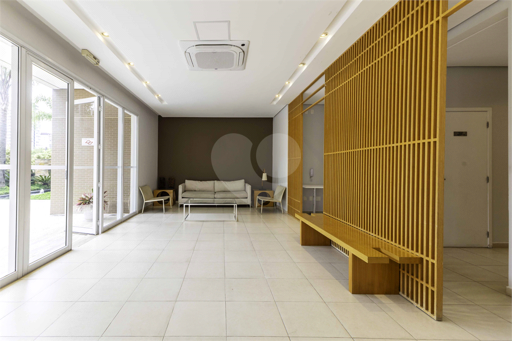 Apartamento em Perdizes com quadra tênis