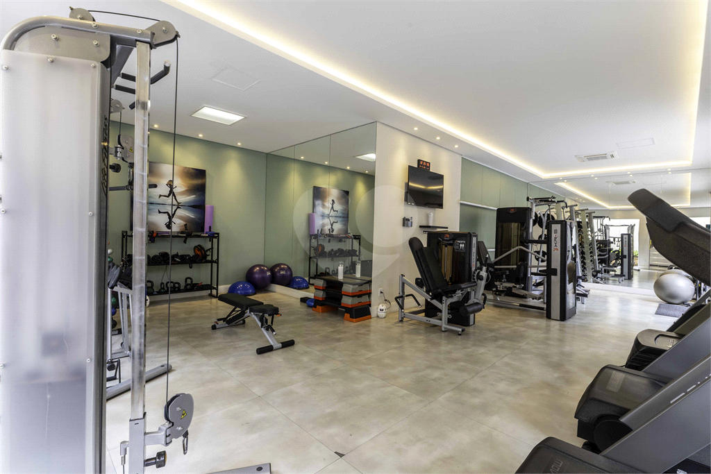 Apartamento em Perdizes com quadra tênis