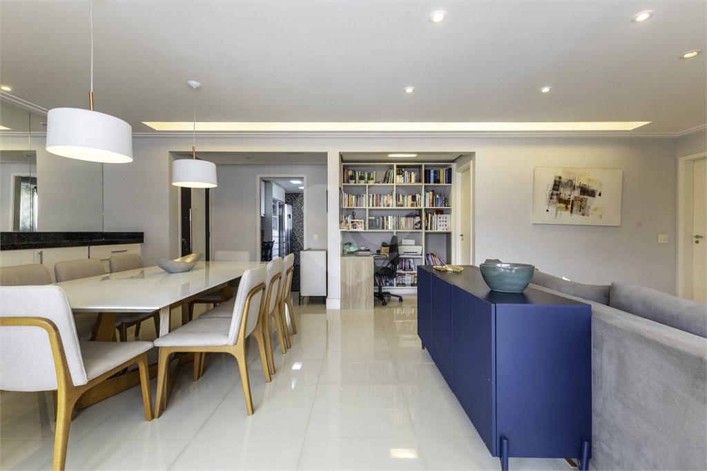 Apartamento em Perdizes com quadra tênis