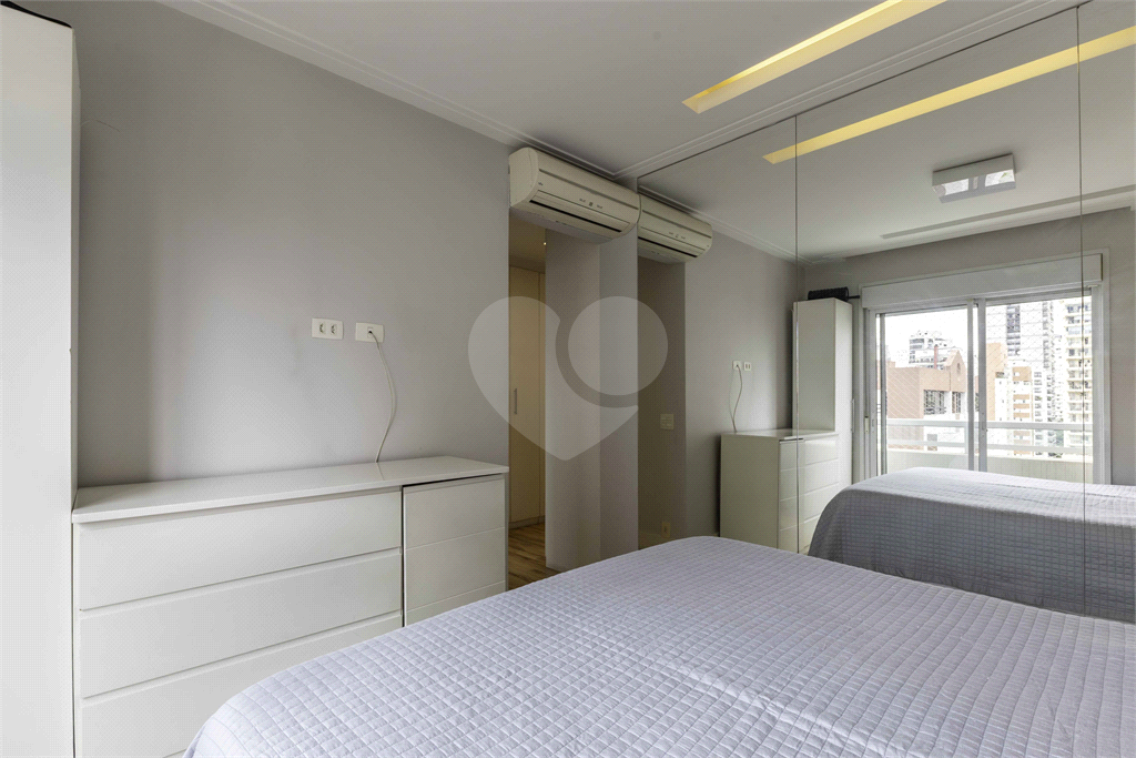 Apartamento em Perdizes com quadra tênis