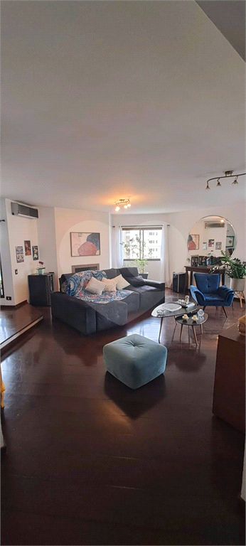 Apartamento à venda 207 m² | 4 quartos | 3 suítes | 4 vagas | Alto padrão | Santana