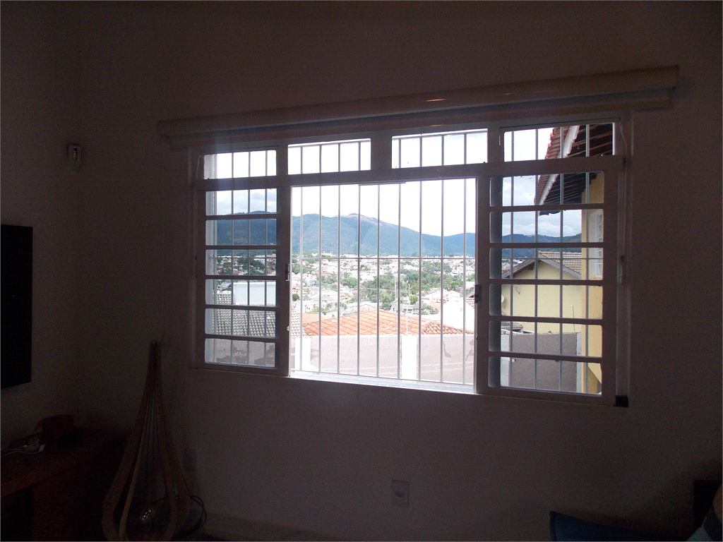 Casa, 3 quartos, 301 m² - Foto 4