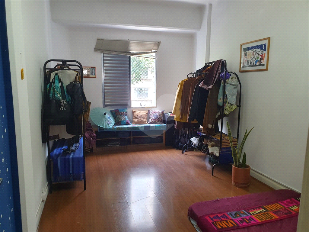 "Apartamento 2 dormitórios, 72 m² em localização privilegiada"