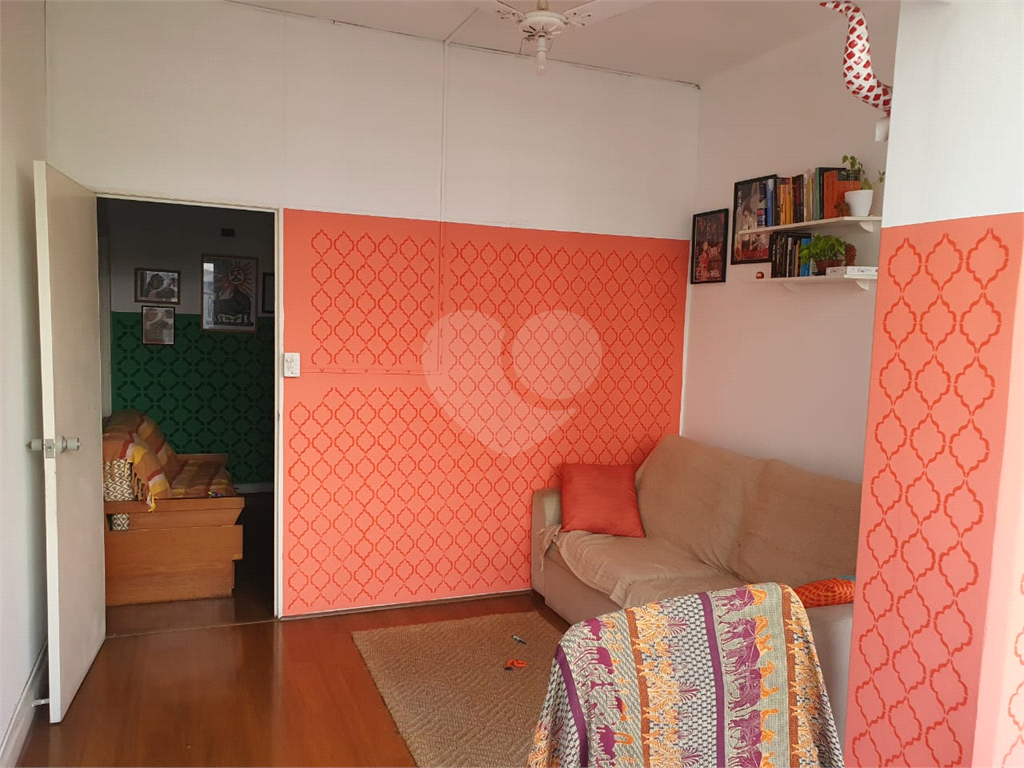"Apartamento 2 dormitórios, 72 m² em localização privilegiada"