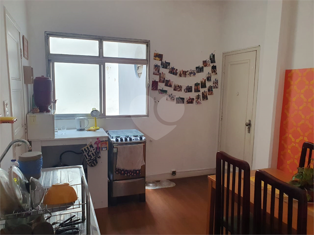 "Apartamento 2 dormitórios, 72 m² em localização privilegiada"