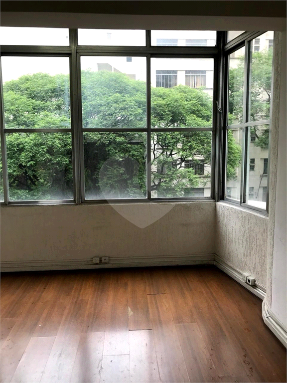 "Apartamento 2 dormitórios, 72 m² em localização privilegiada"