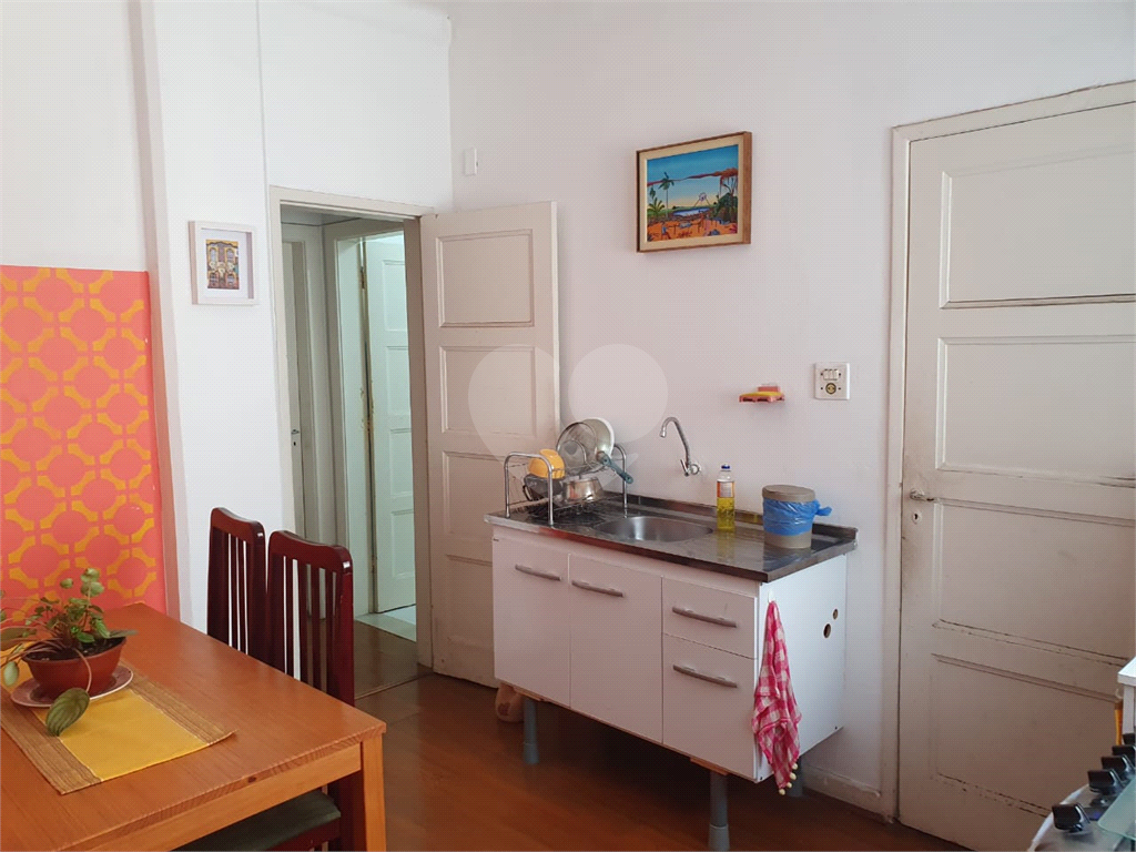 "Apartamento 2 dormitórios, 72 m² em localização privilegiada"