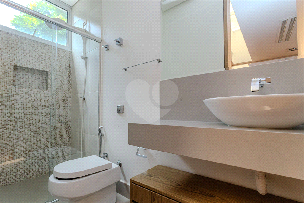 Casa comercial de alto padrão em Alto de Pinheiros 