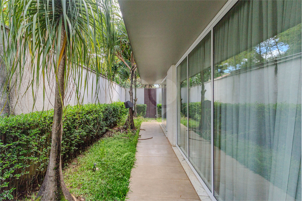 Casa comercial de alto padrão em Alto de Pinheiros 