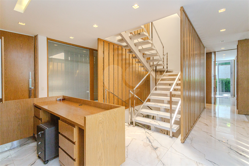 Casa comercial de alto padrão em Alto de Pinheiros 