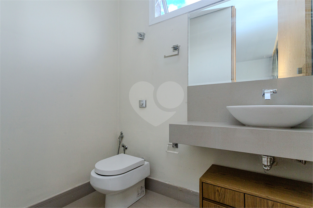 Casa comercial de alto padrão em Alto de Pinheiros 