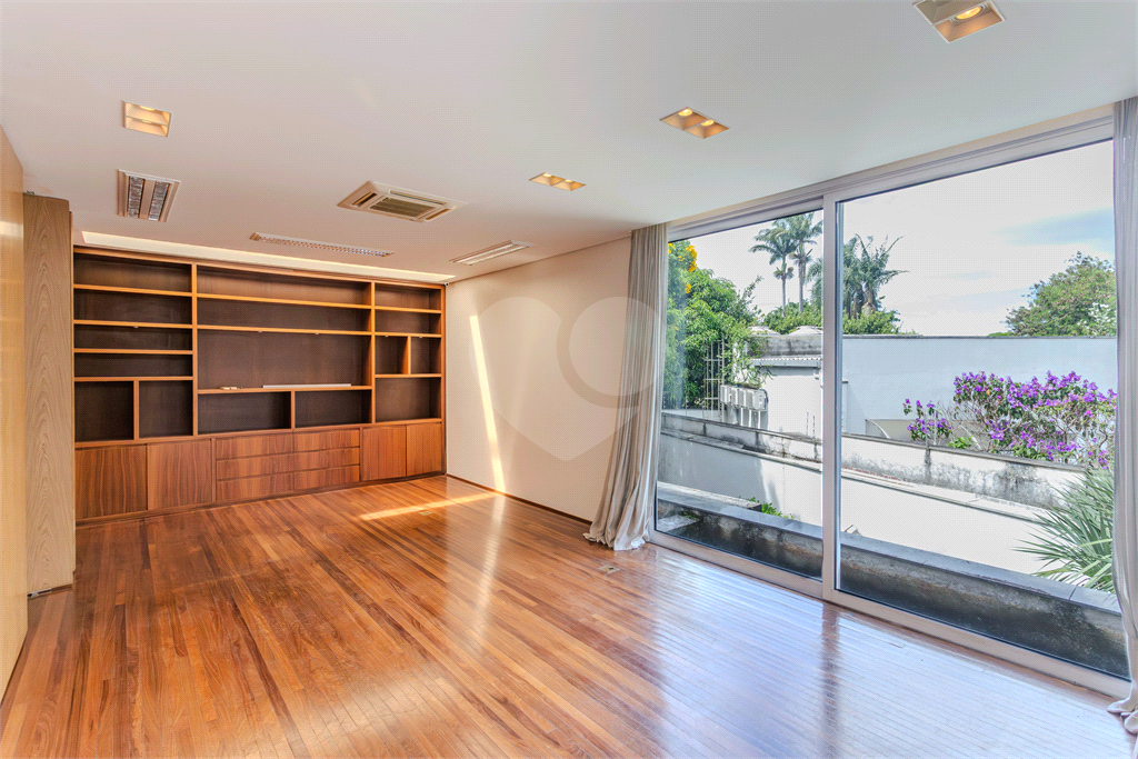 Casa comercial de alto padrão em Alto de Pinheiros 